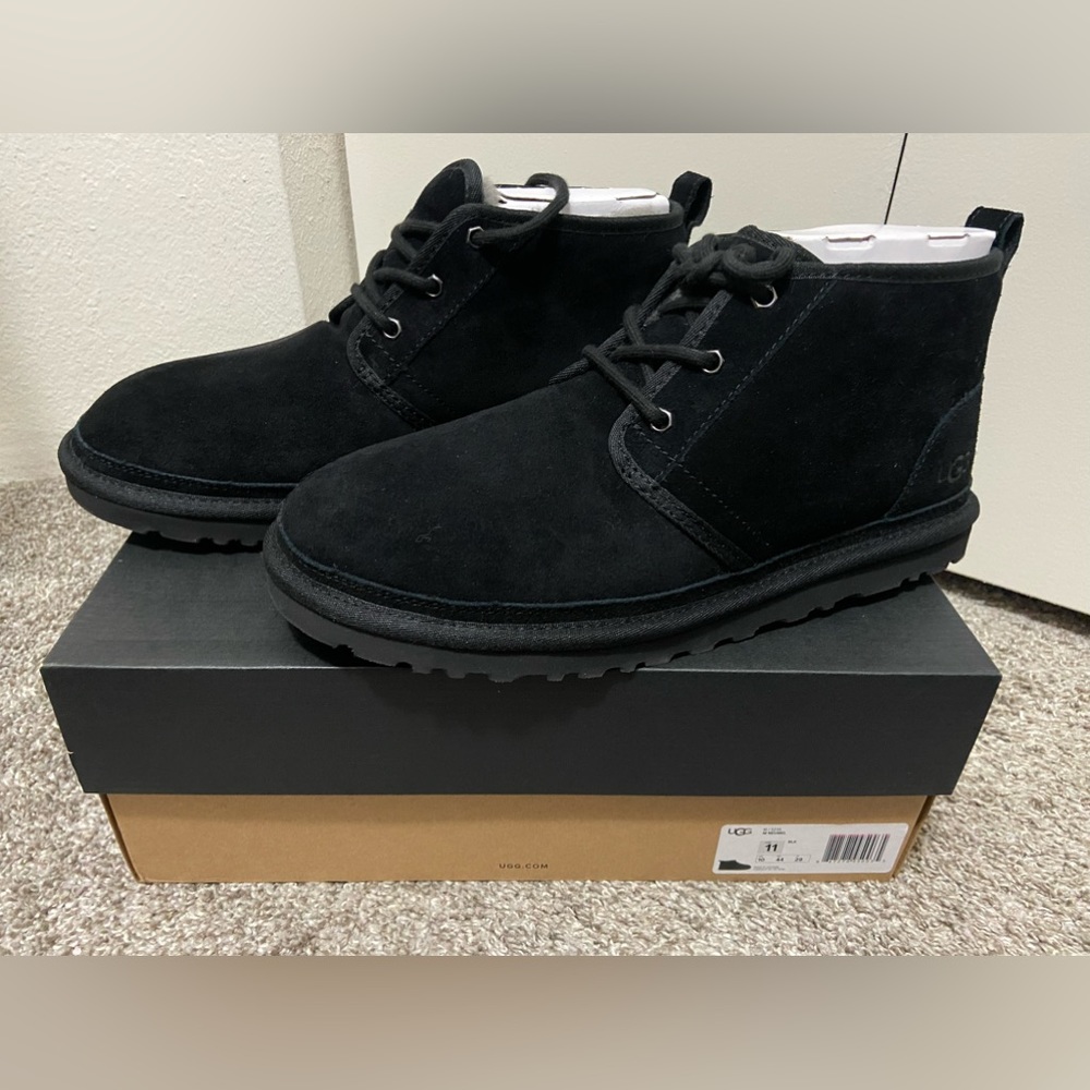 Men’s Black UGG Neumel boots NWT